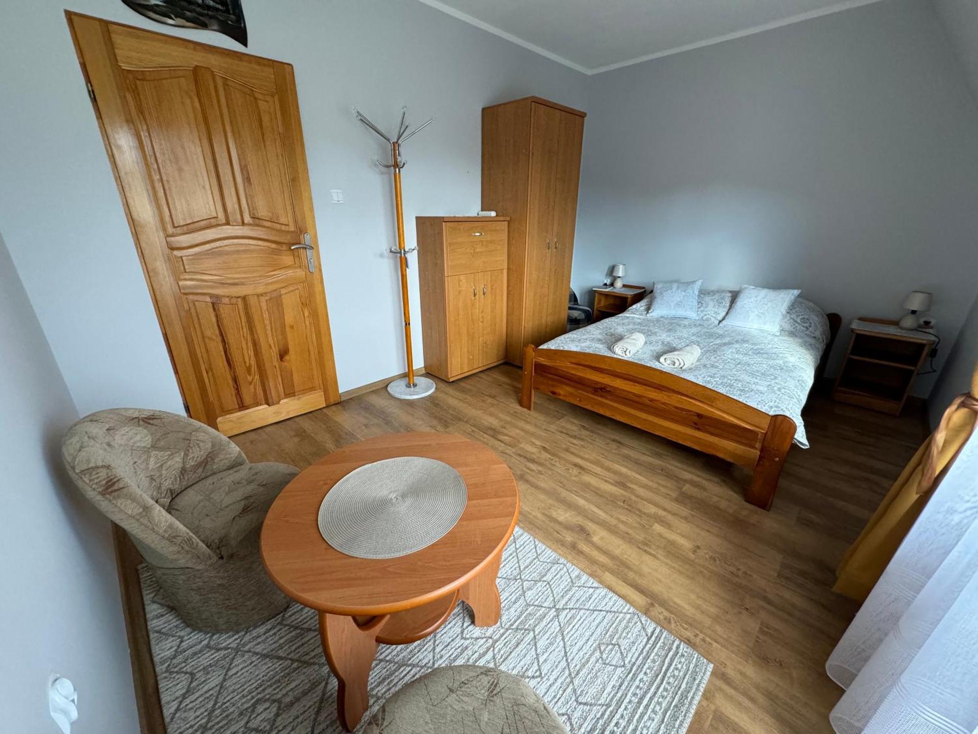 Gut Apartment Poronin Exterior photo